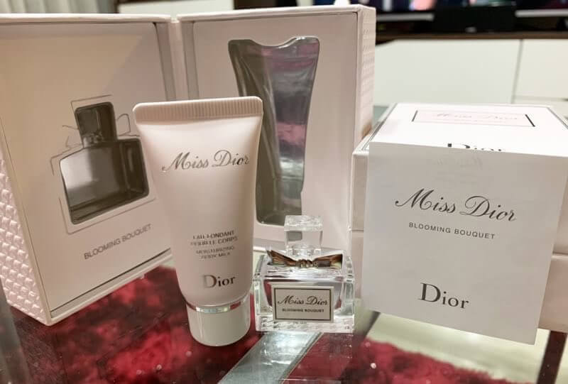 Dior Miss Dior Blooming Bouquet Gift Set (2 items in set)  เซ็ทน้ำหอมสุดหรูจากดิออร์ ประกอบไปด้วยน้ำหอม Miss Dior Blooming Bouquet  EDT 5 ml. + โลชั่น Miss Dior 20 ml. ของขวัญกลิ่นหอมทั่วเรือนร่าง